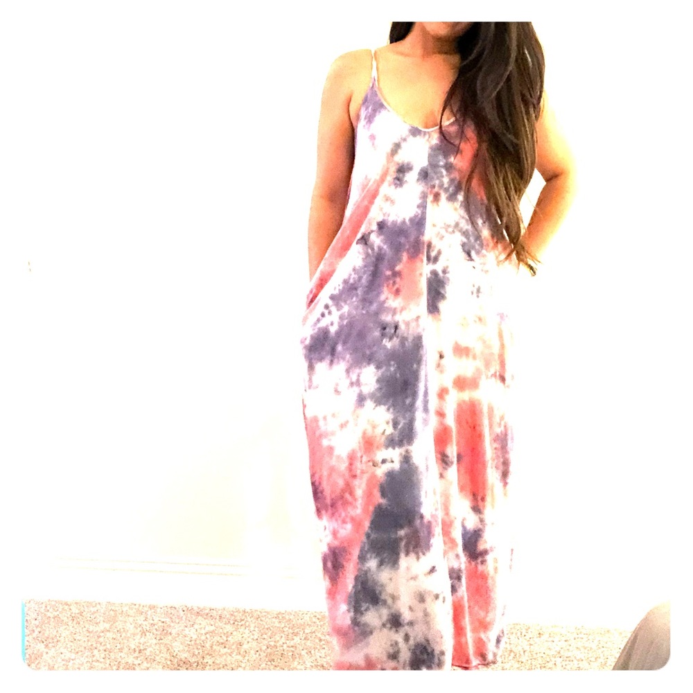 Love stitch maxi dress with pockets!